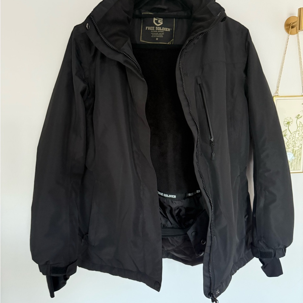 Black Women’s Ski Jacket